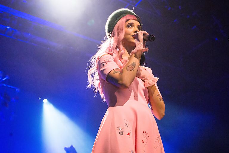 Melanie Martinez retorna ao país com