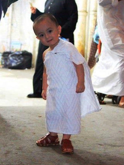 Foto Gambar Bayi Lucu Muslim Ihram Berpakaian Baju Laki2