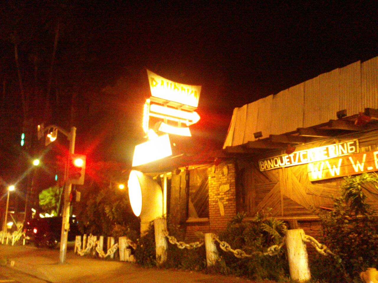 Sweetie Suz Clearman's North Woods Inn (La Mirada)