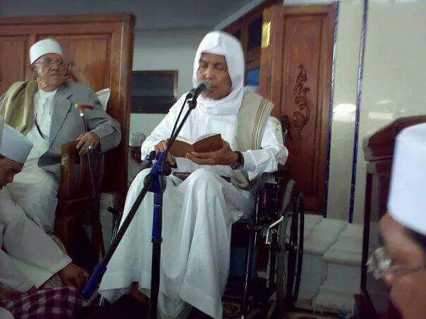 Kisah Dunia Sufistik Biografi Kh Achmad Asrori Al Ishaqy Ra Kmnu Unila Org Menebar Dakwah Ahlussunnah Annahdliyah
