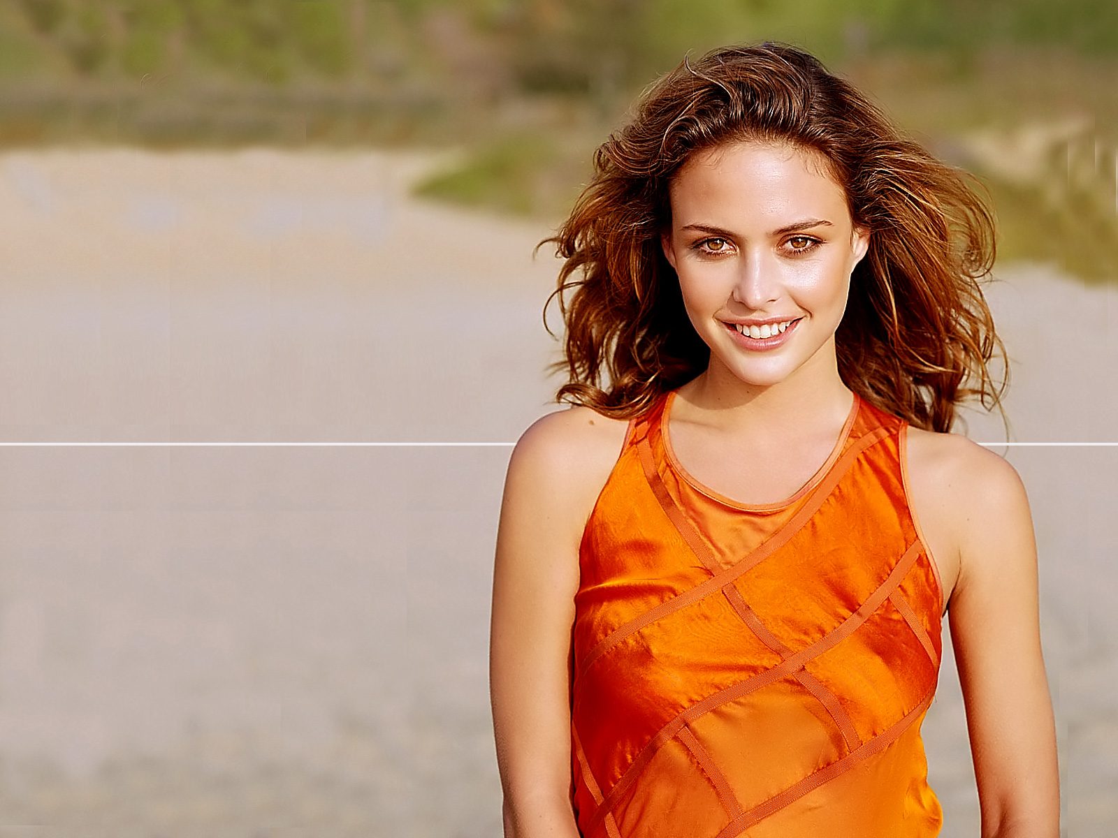 Hot Bio Celebrity Pictures: Josie Maran Hot Wallpaper 2013