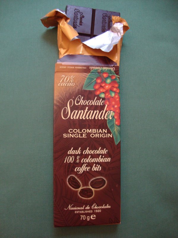 El mundo del chocolate CHOCOLATE SANTANDER DE COLOMBIA CON TROCITOS DE