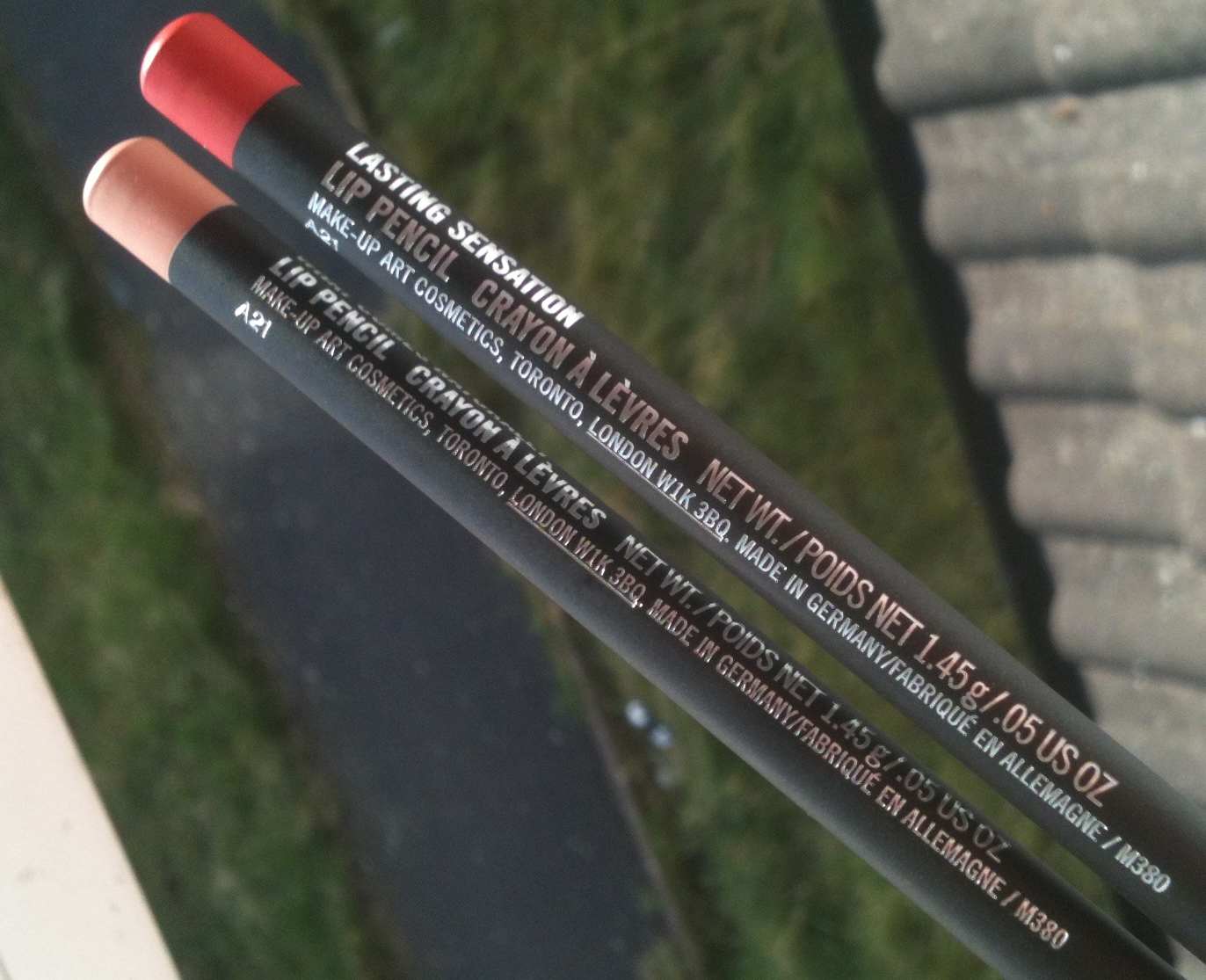 Give Me Polish MAC Lasting Sensation and What Comes Naturally Lip