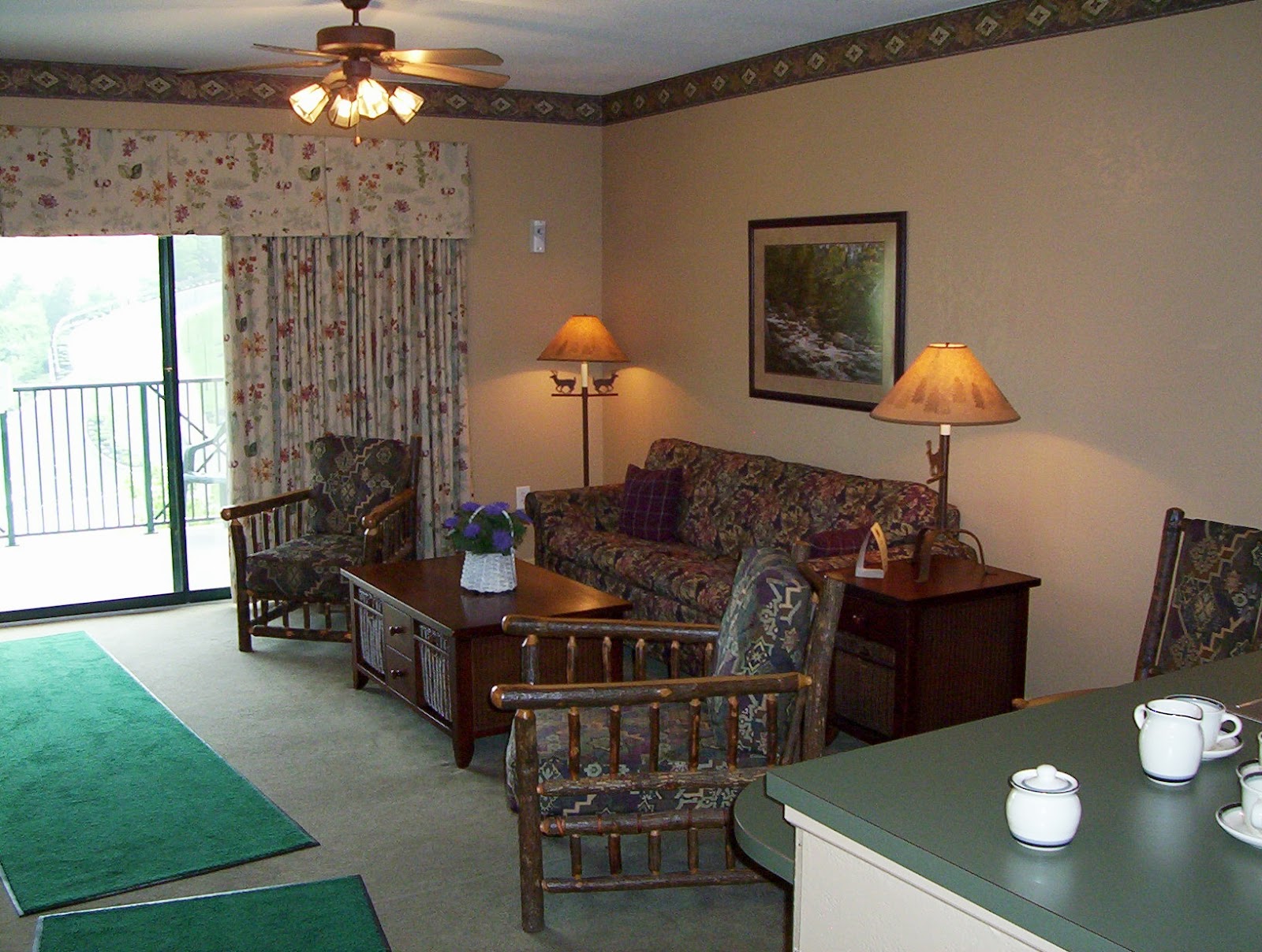 Timeshare Travels Fairfield Smoky MountainsSevierville TN (6/25/04)