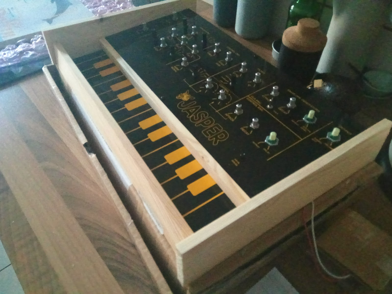 Blog Hoskins Jasper Synth Wasp Clone