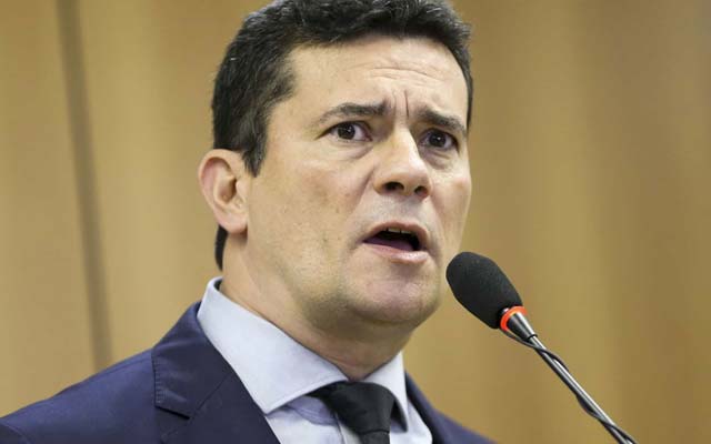 Moro demite delegado da PF investigado por receber propina