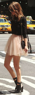 DeaTwilightZone - saia de tule em look mais formal DeaTwilightZone - saia bailarina formal