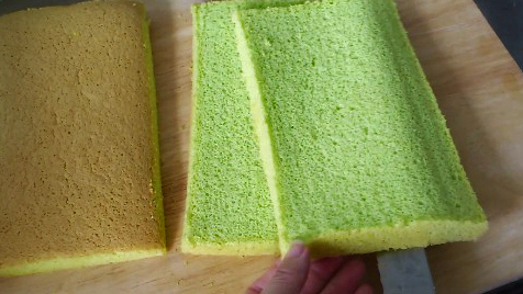 3 incredibly soft pandan kaya cake layers