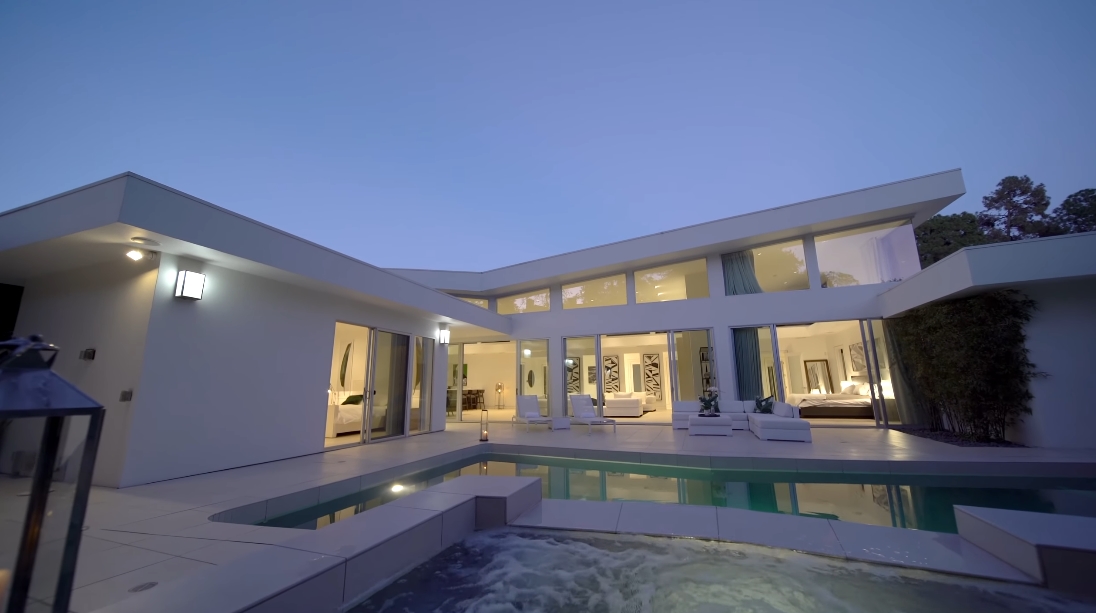 Tour 1003 N Beverly Dr, Beverly Hills Luxury Home vs. 38 Interior Design Photos