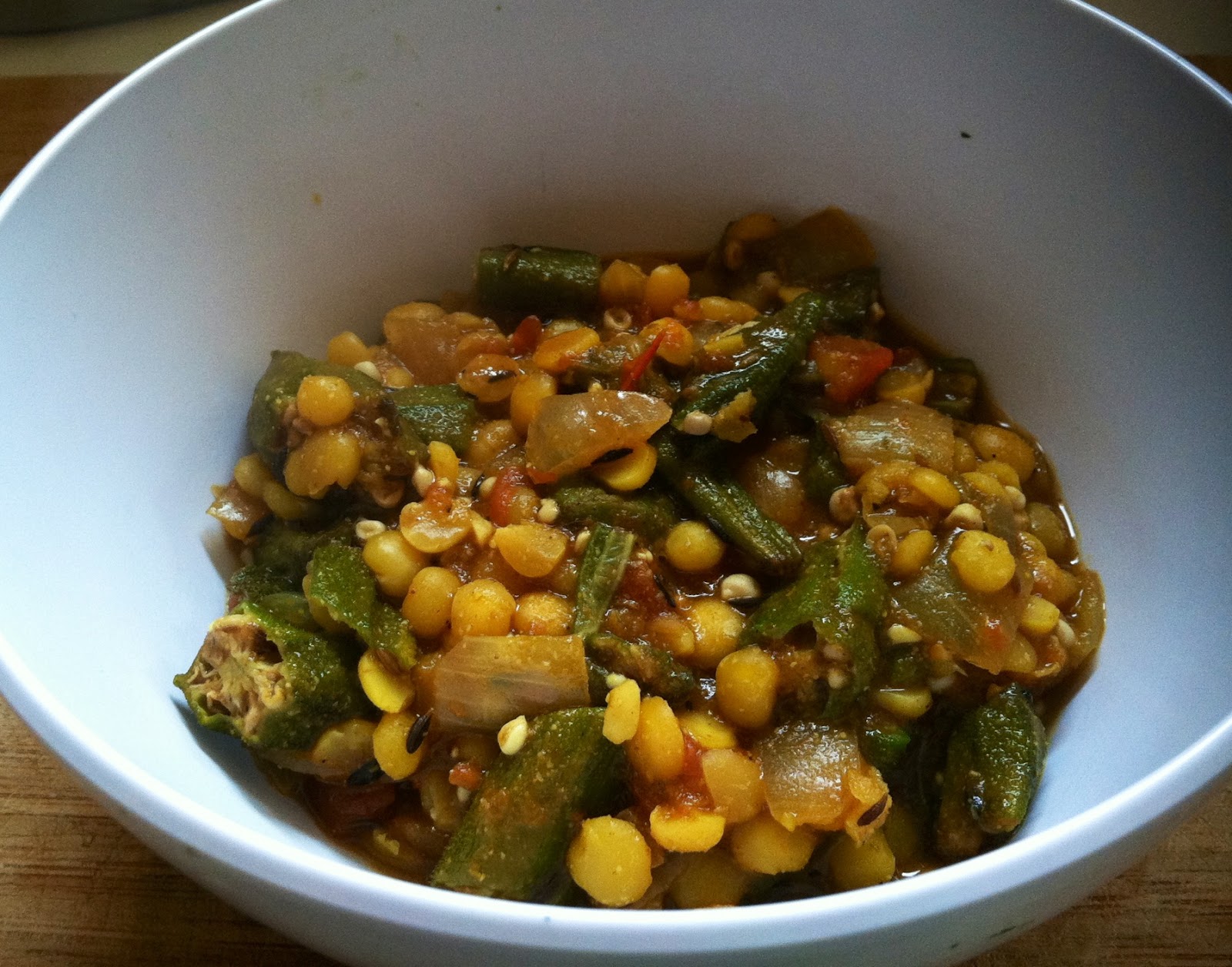 Hannah's Bananas Okra and Lentil Curry