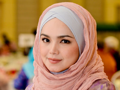 JujuWorld: SITI NURHALIZA [PURNAMA MERINDU]