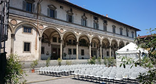 Florencia, Piazza della S. Annunziata. Florencia, Piazza della S. Annunziata.