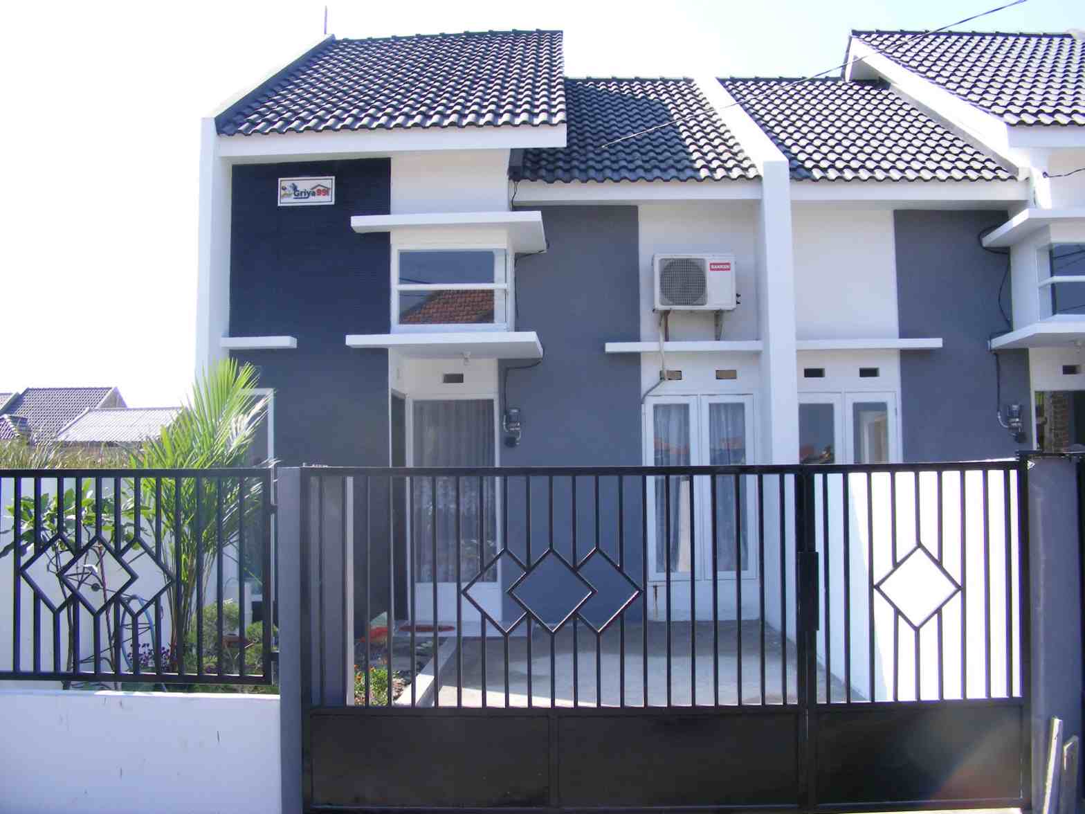 12 Desain pagar depan rumah sederhana