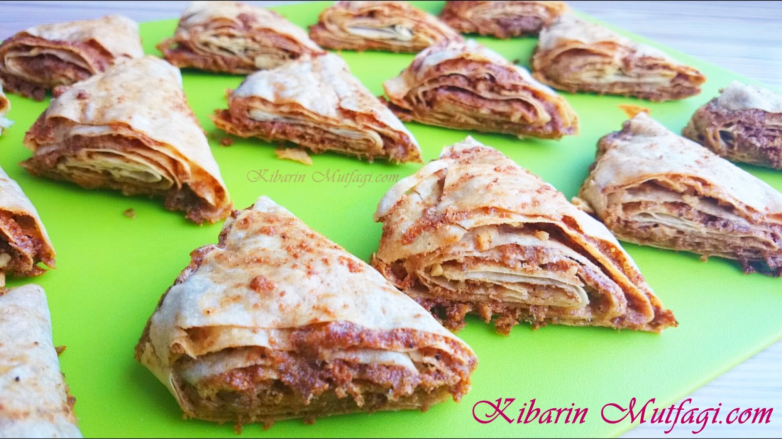 Hazır yufkadan çörek tadında haşhaşlı kat kat çıtır börek tarifi