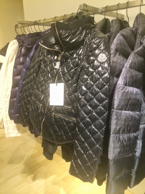 woodbury commons moncler