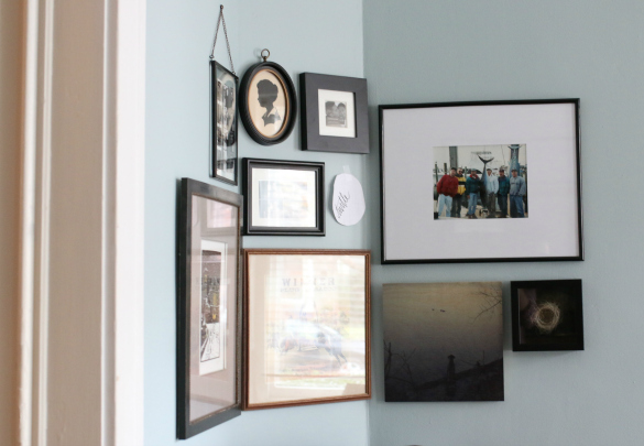 corner gallery wall how