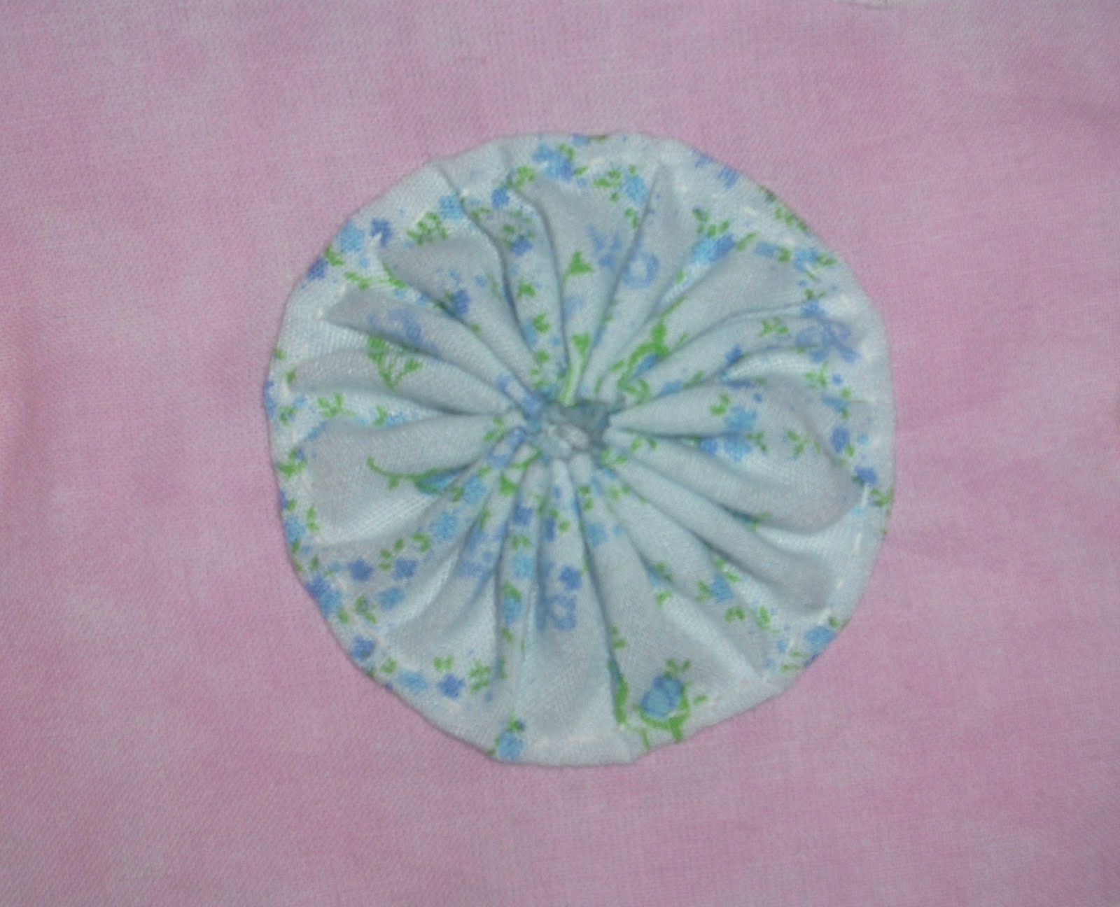 Sew With Steph How To Make A YoYo Quilt Top Part One