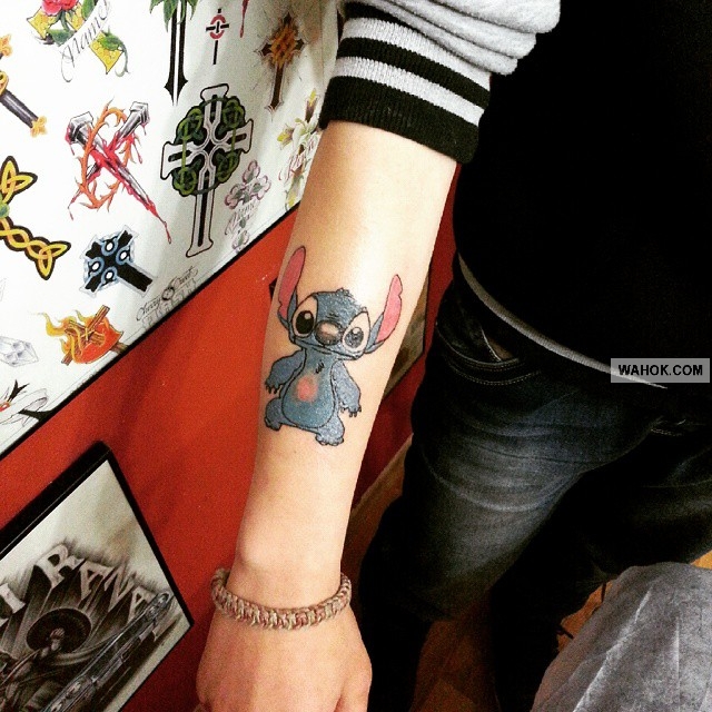 Gambar Tato Tema Pelangi Jenis Water Color, Geometris, Old Shool Terbaik tato 3D keren di punggung, gambar tato di dada, tato keren di kaki, macam macam tato terbaik di dunia, gambar tato tribal