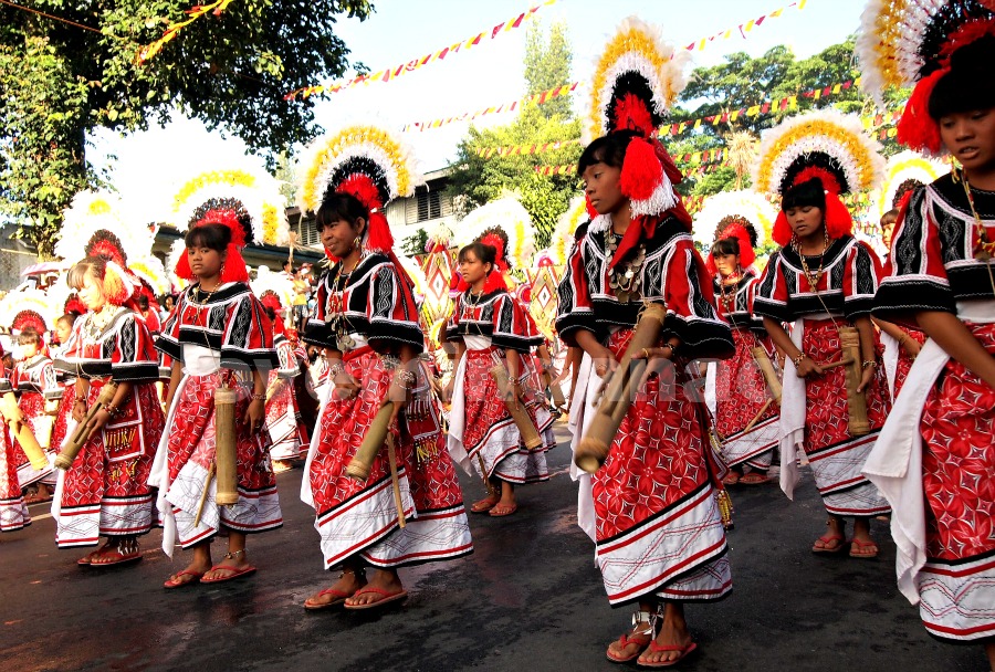 Love Mindanao: Kaamulan Festival 2013:Dancing to the Beat of Ethnic ...