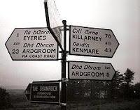 Fuente: http://www.gaelicmatters.com/images/234xNxirish-words-signpost.png.pagespeed.ic.Akfn5kpwrM.jpg