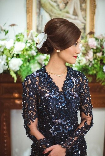 Model Baju Kebaya Terbaru Untuk Ibu Pendamping Pengantin