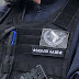 Απίστευτο: Αστυνομικός έραψε «Μολών λαβέ» στη στολή του και κιδυνεύει με «ξήλωμα» 
