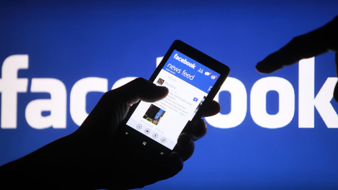 Os Ex-funcionários do facebook e google lançaram uma campanha de conscientização para alertar os usuários sobre os perigos aditivos das redes sociais. Os Ex-funcionários do facebook e google lançaram uma campanha de conscientização para alertar os usuários sobre os perigos aditivos das redes sociais.