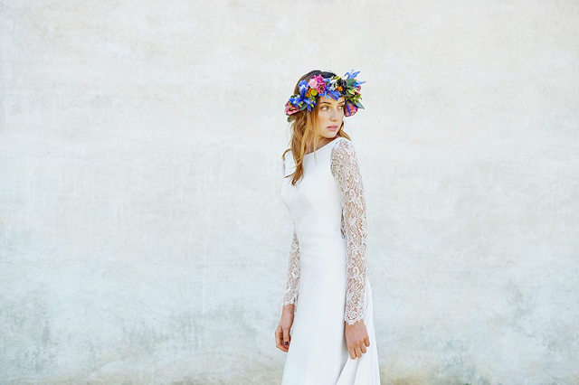 alejandra svarc vestido novia taller romántico boho corona flores