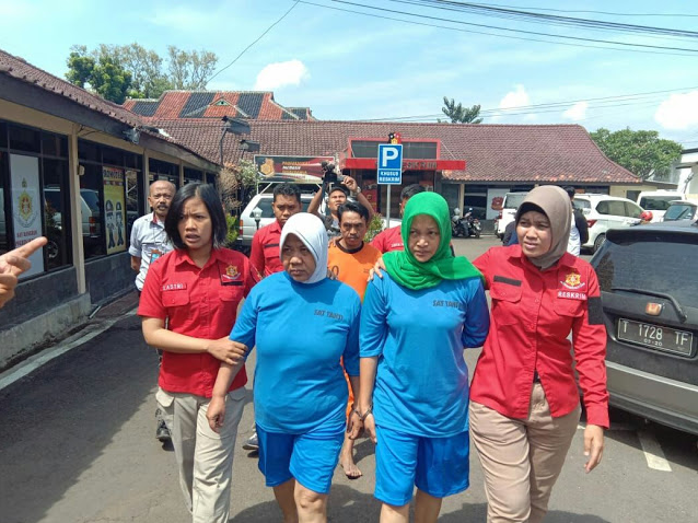 Polwan Subang Nyamar Jadi Calon TKI, Bekuk Para Pelaku Perdagangan