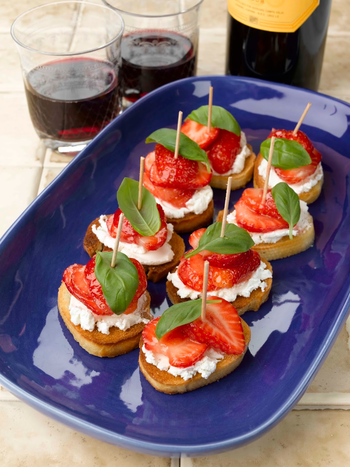 BerryWorld Strawberry And Goats’ Cheese Pinchos