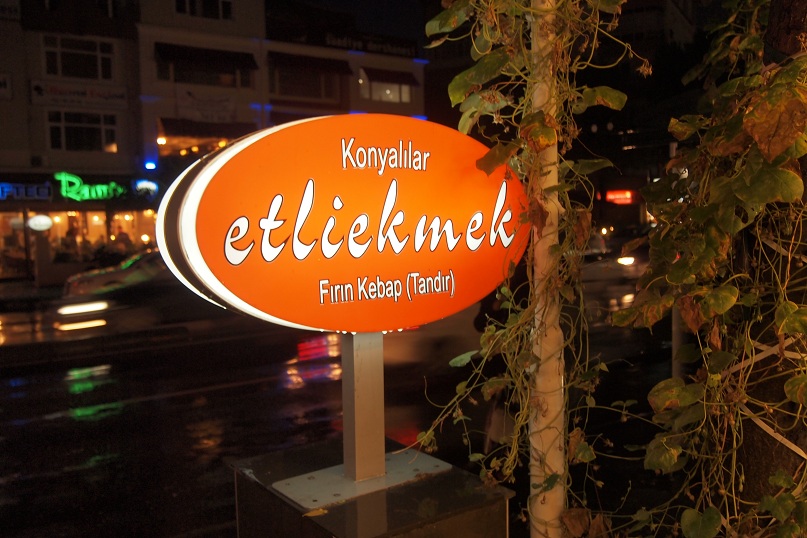 Konyalılar Etli Ekmek