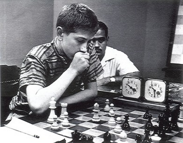 Bobby Fischer ensina Xadrez básico, legendado #shorts 