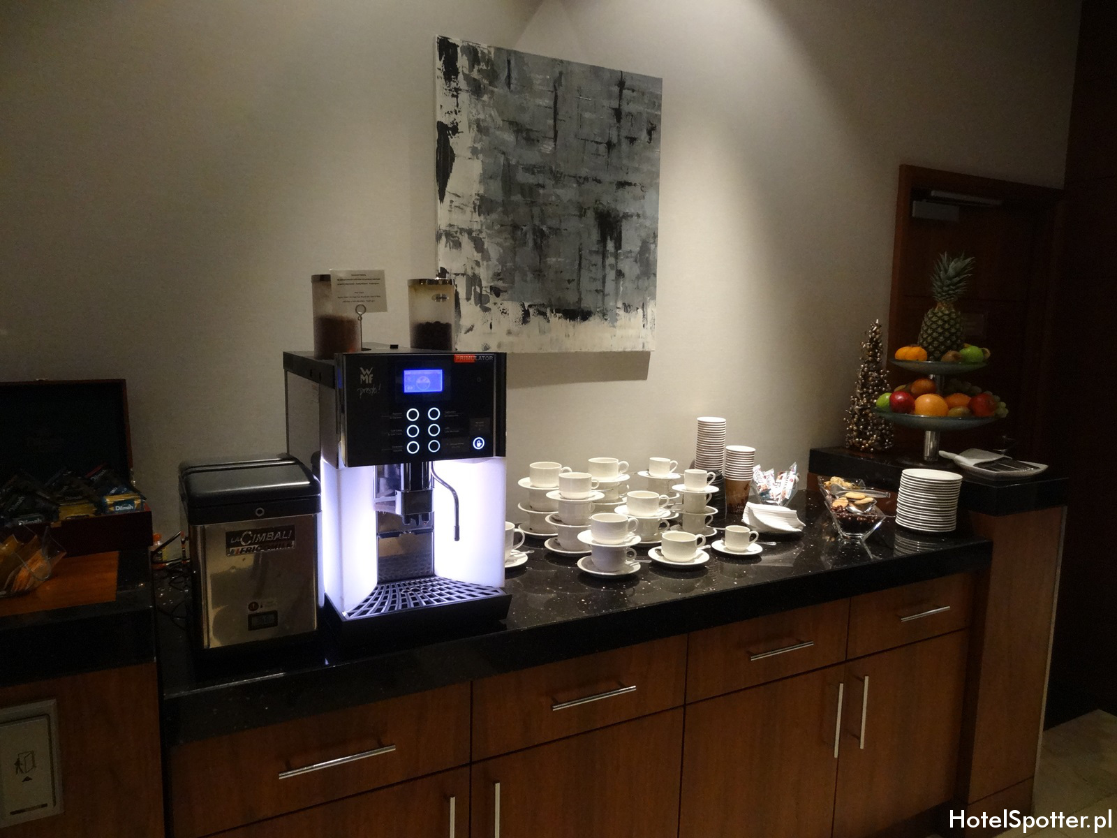 Executive Lounge w Hilton Warsaw - kawa i herbata