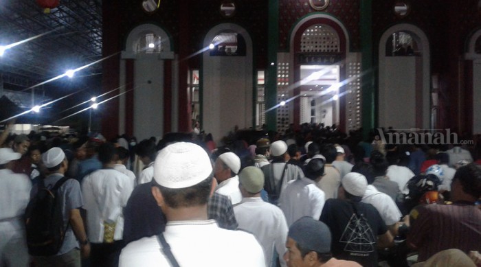 Rindu Ukhuwah Islamiyah! ANTUSIASME Peserta Tabligh Akbar Ustadz Felix Siauw Di Makassar ini Buktinya Rindu Ukhuwah Islamiyah! ANTUSIASME Peserta Tabligh Akbar Ustadz Felix Siauw Di Makassar ini Buktinya