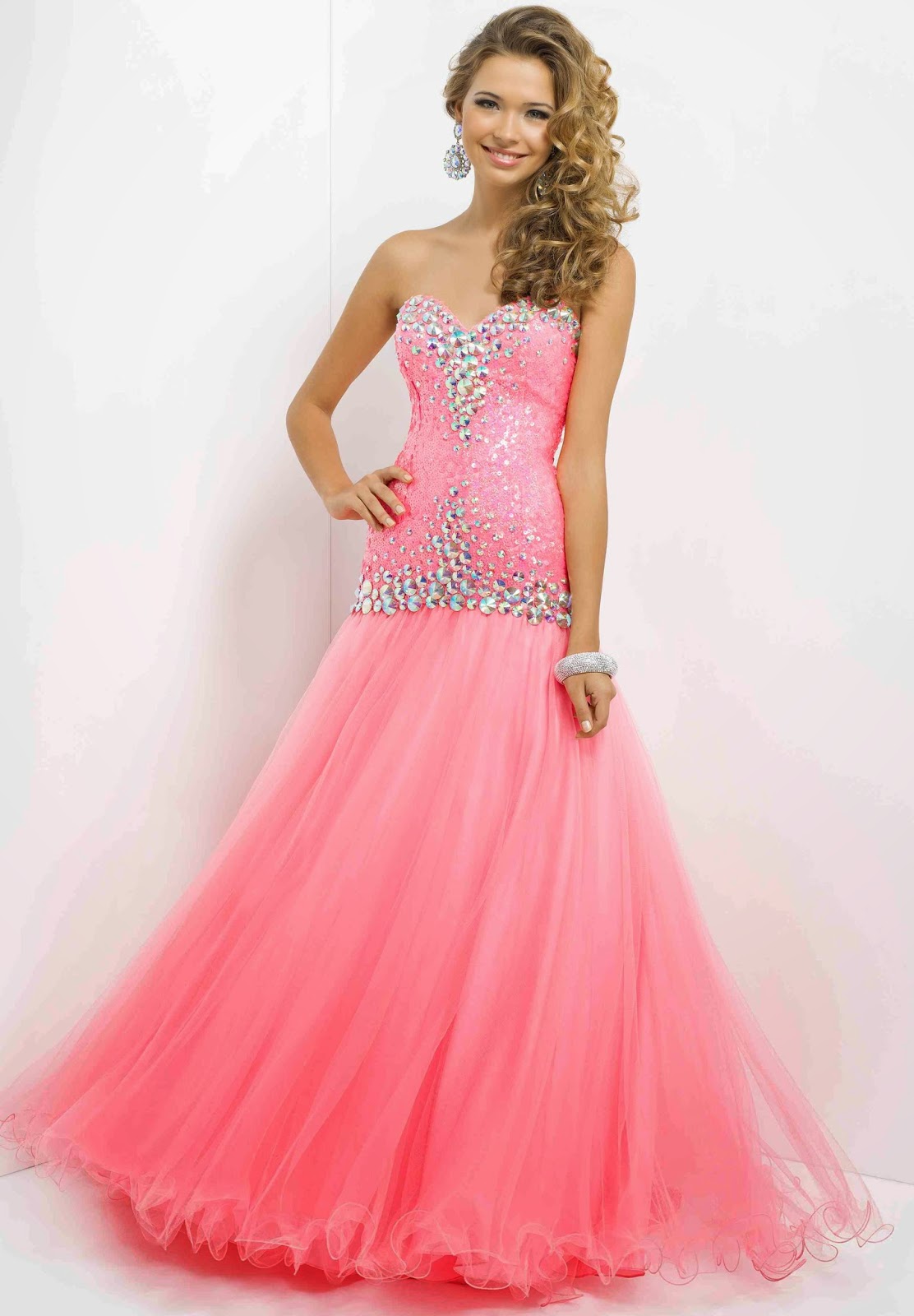 Elegantes vestidos largos de fiesta Elegantes vestidos largos de fiesta