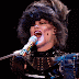 Participante de The X Factor (UK) interpreta 'Bad Romance'