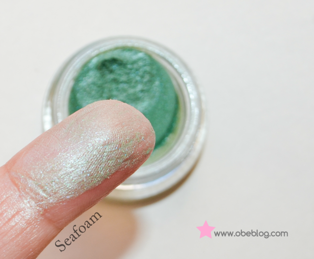 SOMBRAS_DE_OJOS_CREMOSAS_PARADISE_CALLING_SEAFOAM_SWATCH_02