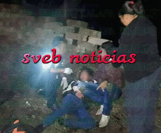 Taxista asalta a 3 jovenes, los golpea y arroja a lote baldío en Xalapa