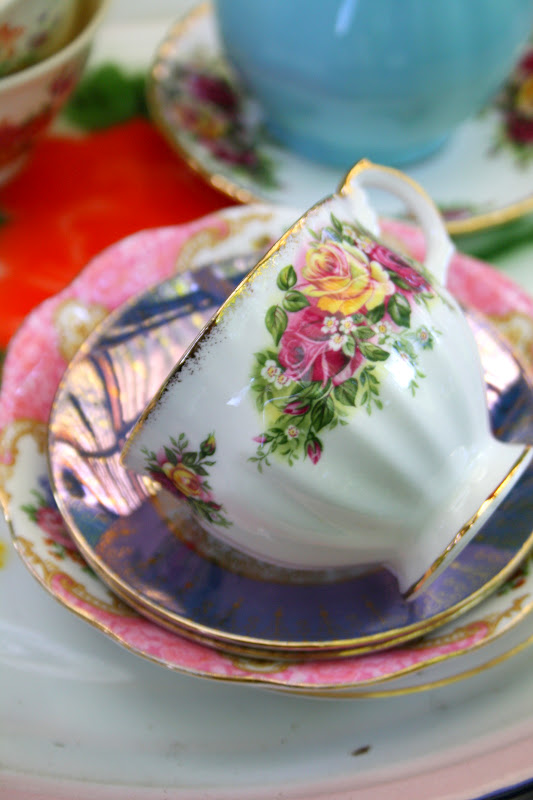 Madelief The Vintage Teacup club