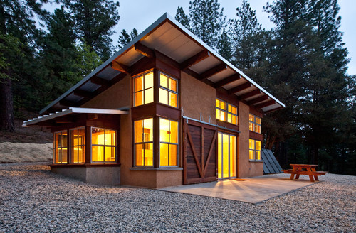 Project Gridless: 25 Examples of Off the Grid Homes 