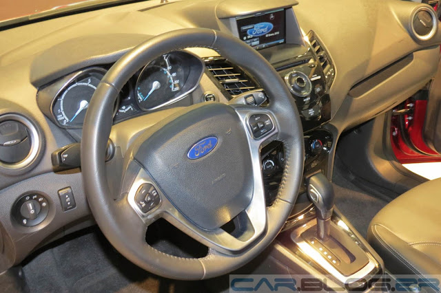 New Fiesta Sedan 2014 - interior - painel
