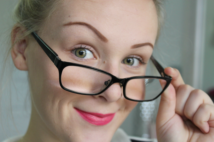 Makeup For The Girls With Glasses | Cate Renée