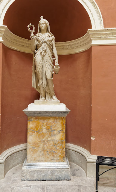 Statue of Isis in the Pantheon