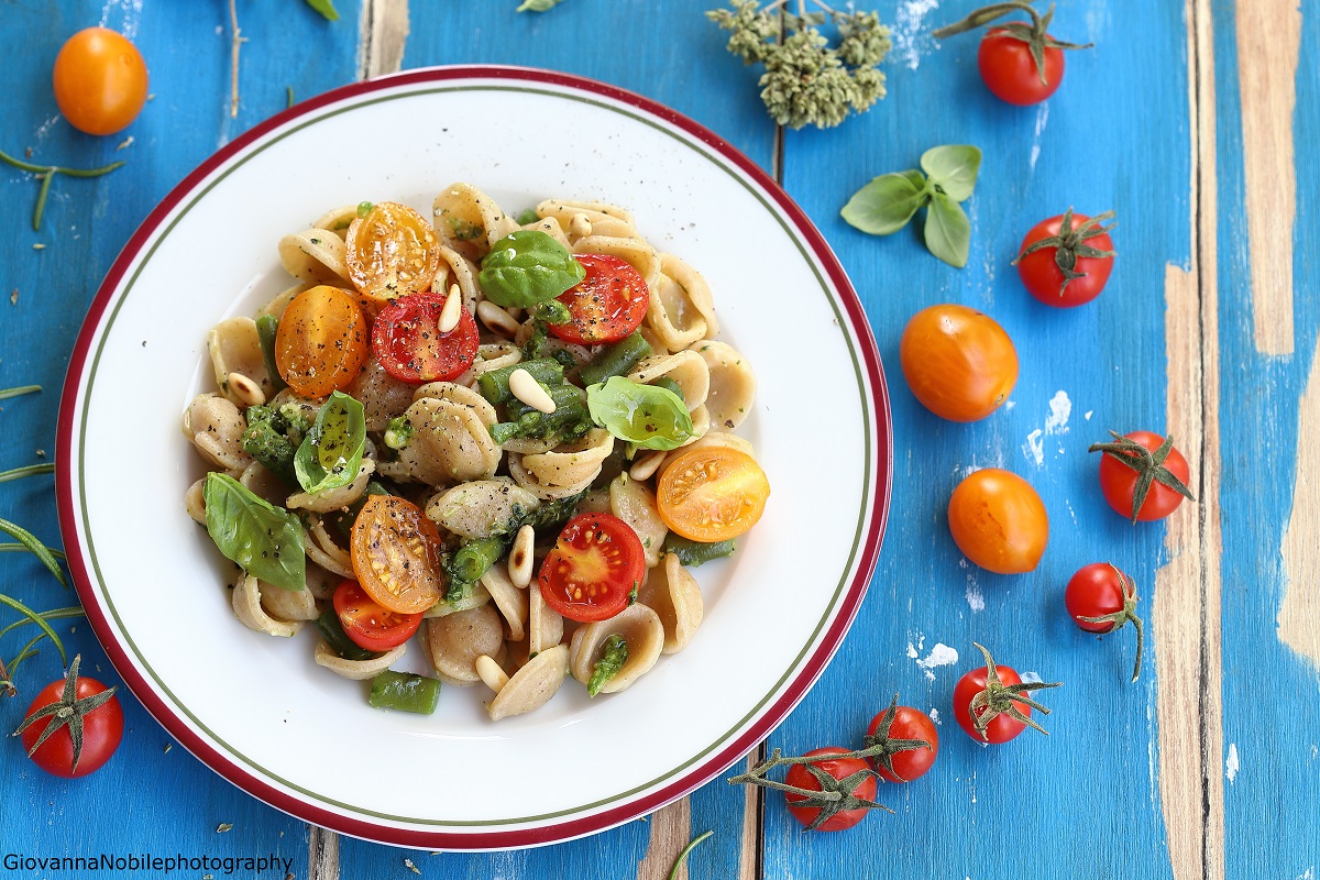 Orecchiette con pesto di rucola e pomodorini la cuoca eclettica