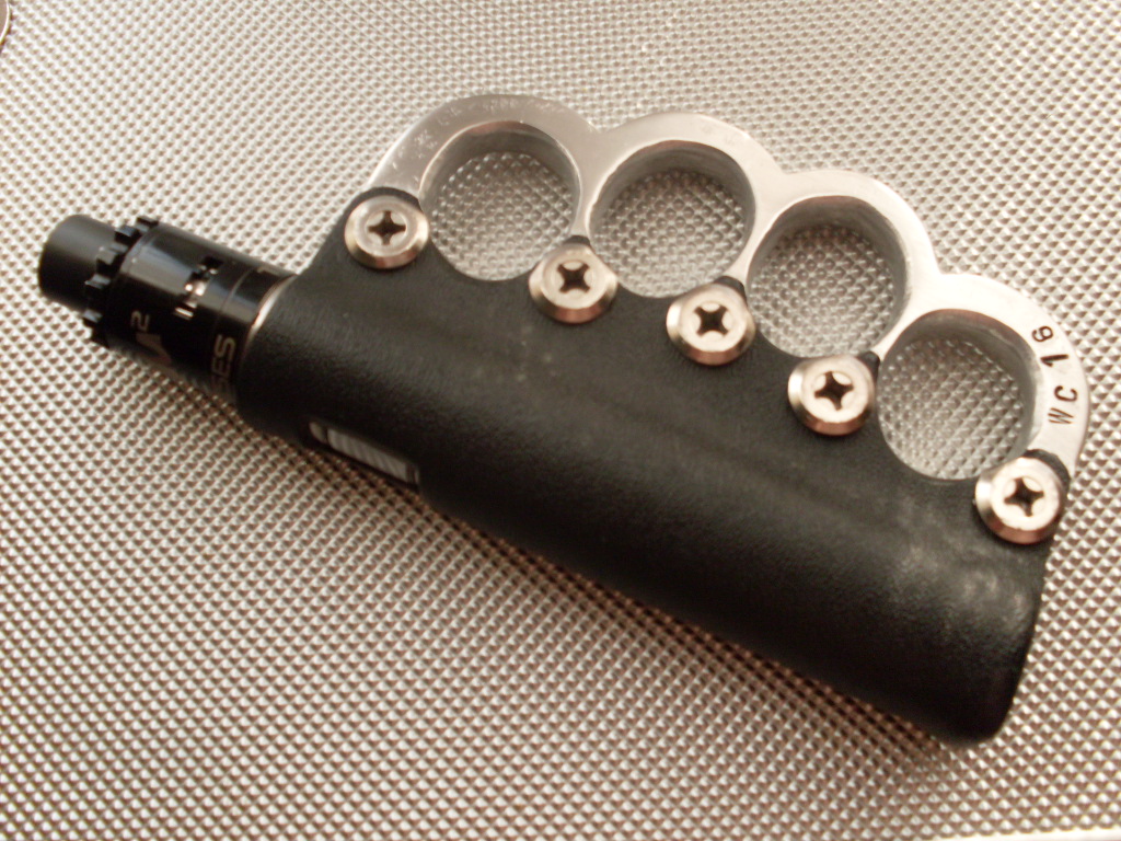 WeaponCollector's Knuckle Duster and Weapon Blog