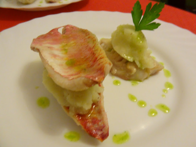 salmonetes+con+pure+de+patata.JPG