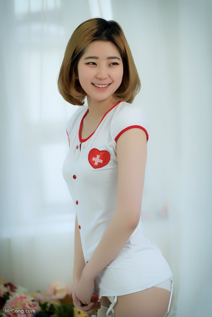 Ye Na hot beauty in nurse-style lingerie (9 photos) photo 1-1