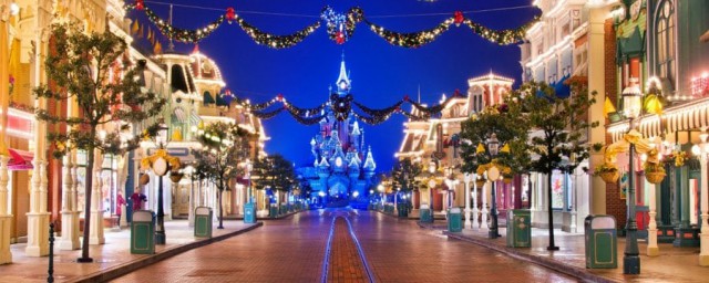 Disneyland Paris - Magia del Natale - Poracci In Viaggio