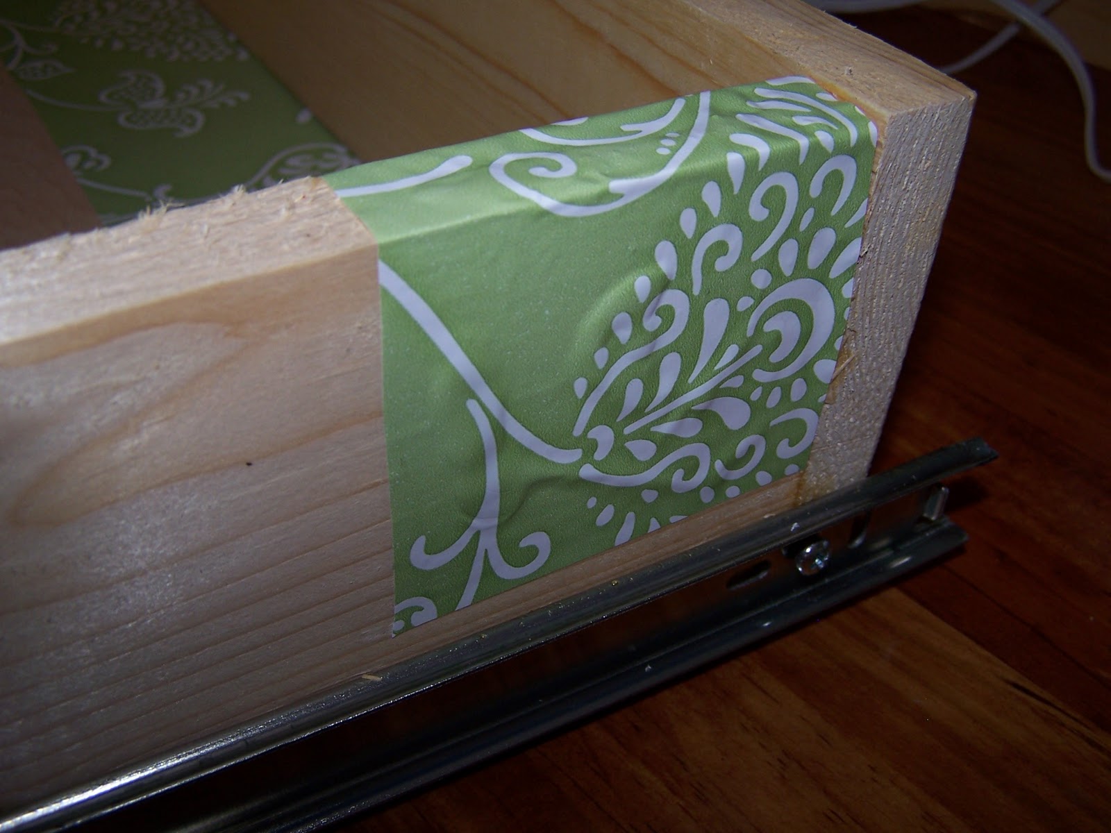 Bella Before and After How to line your drawers with contact paper.