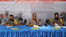Kapolresta Bandar Lampung Pimpin Konferensi Pers Akhir Tahun 2021